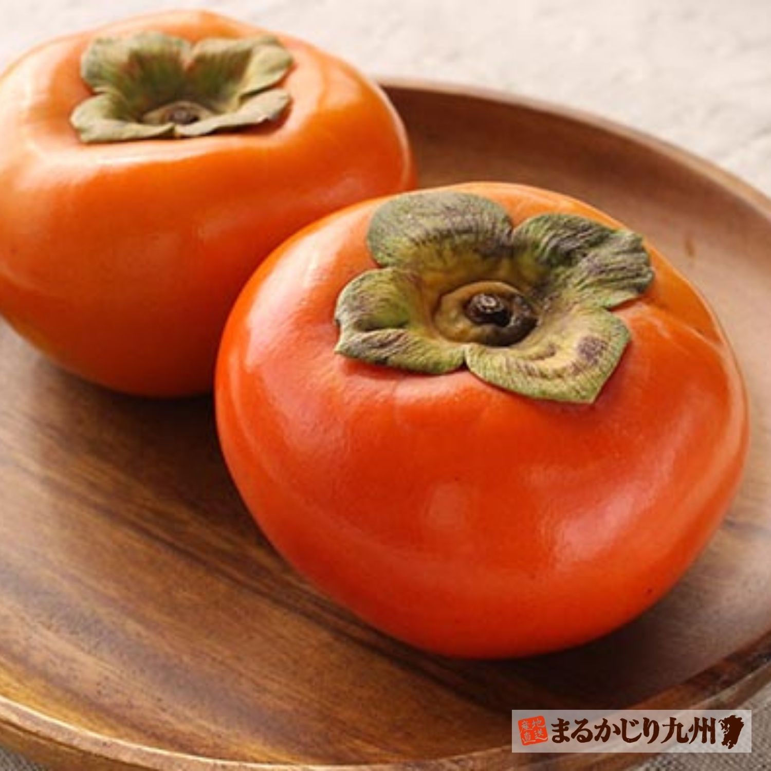 美味しい柿にはビタミンや栄養もたっぷり！柿の栄養をまるかじり！体にも嬉しい効果がいっぱいです。