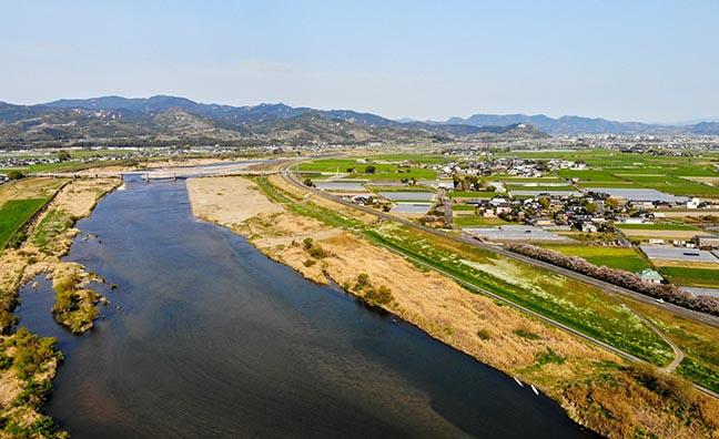 桃生産量ランキングで九州1位の福岡県朝倉市