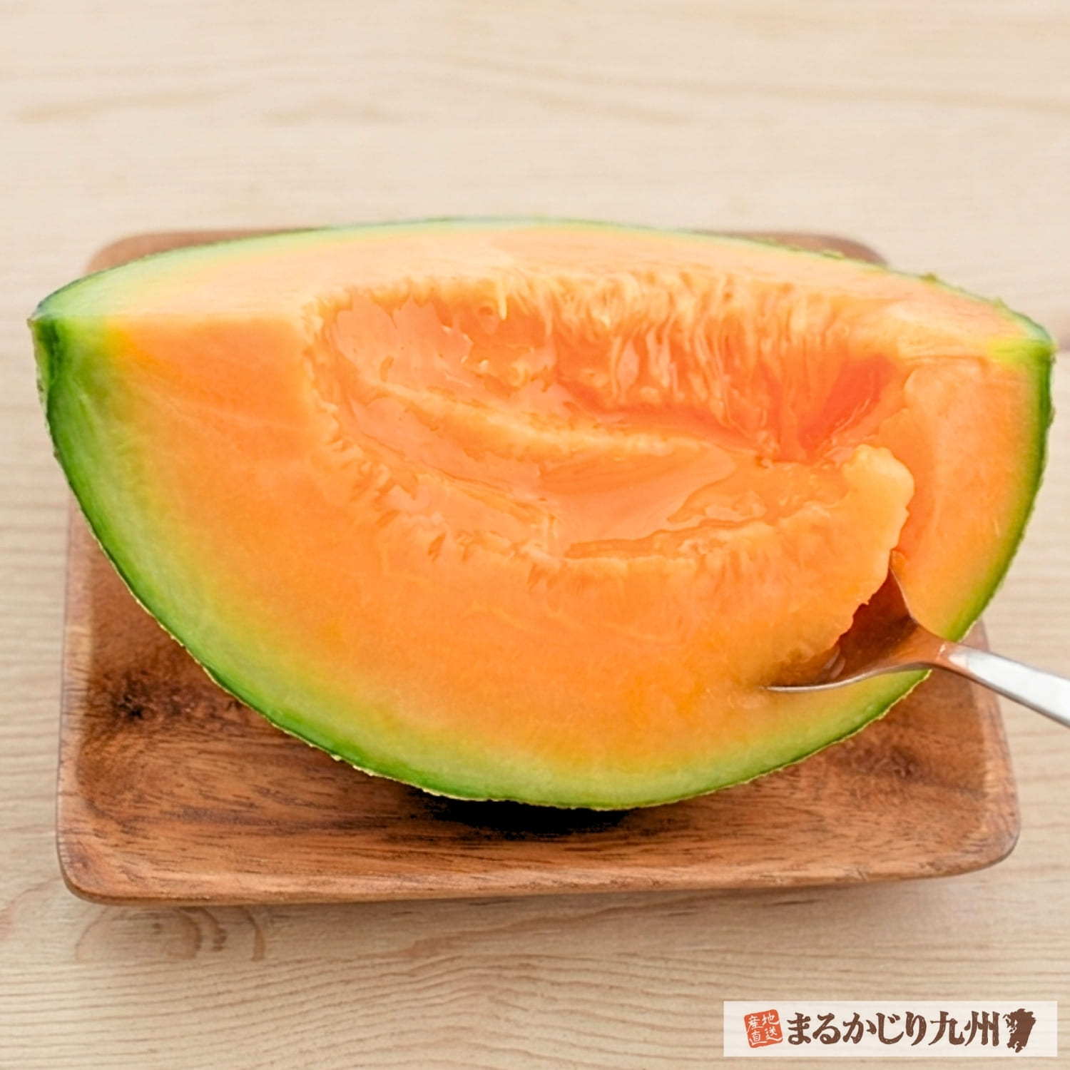 美味しく、甘く育ったメロンを農家直送でお届けします